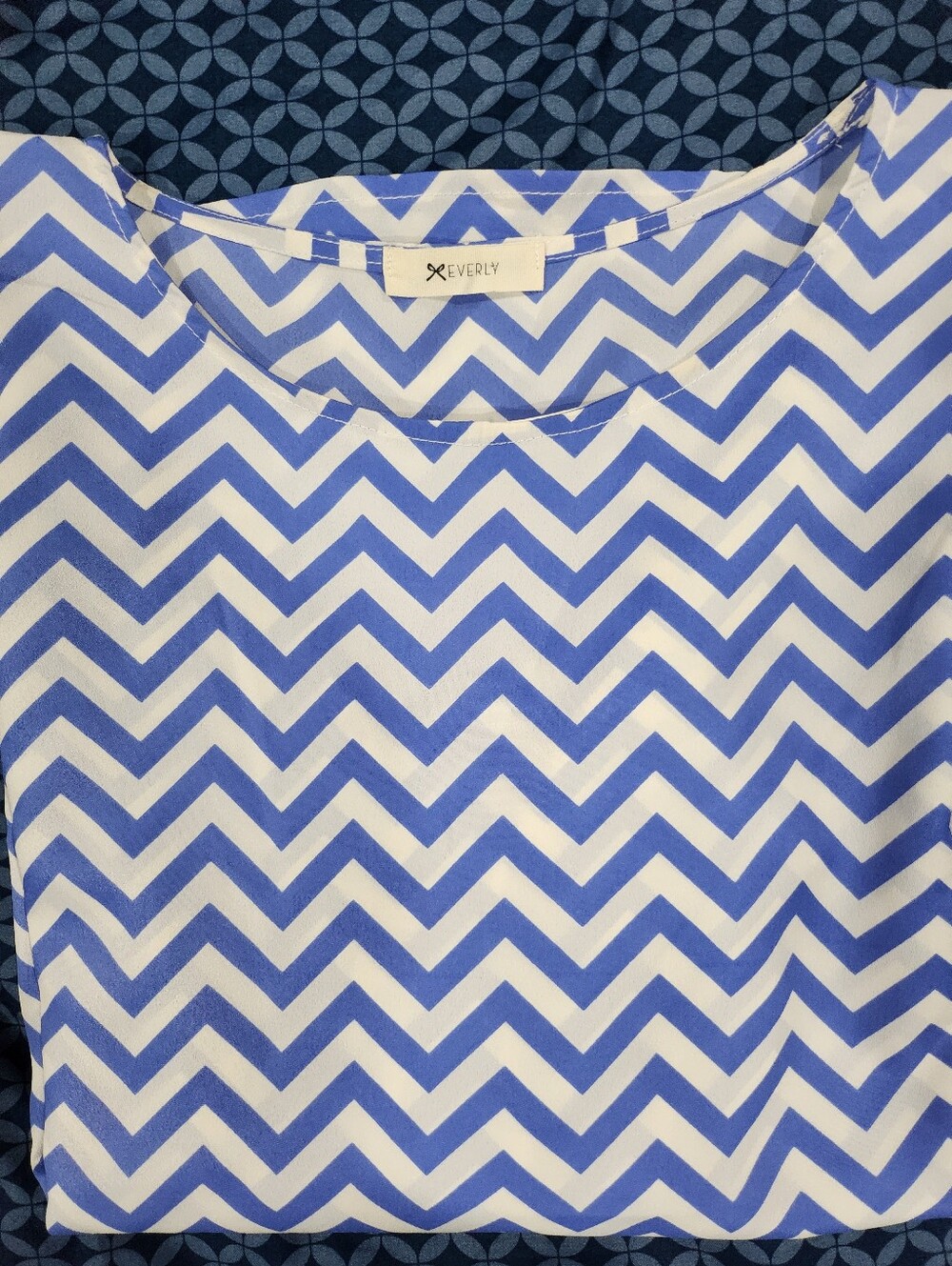 1997. Fire SALE get closet clearout apparel lot Womens EUC Shirts🎁